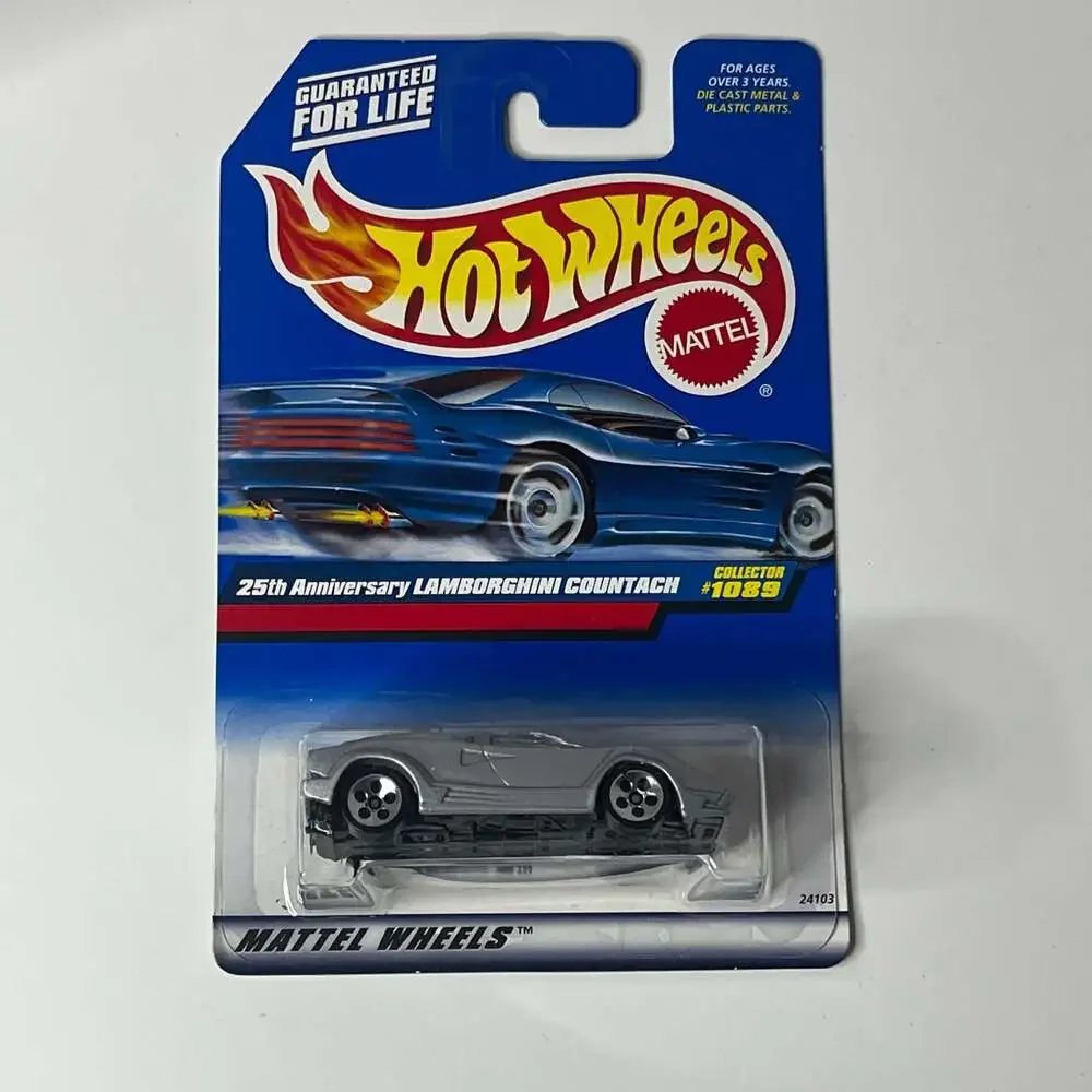 Lot of 10 Hot Wheels 1:64 Scale Diecast Cars
